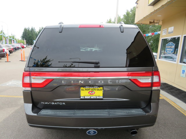 2017 Lincoln Navigator Reserve photo 4