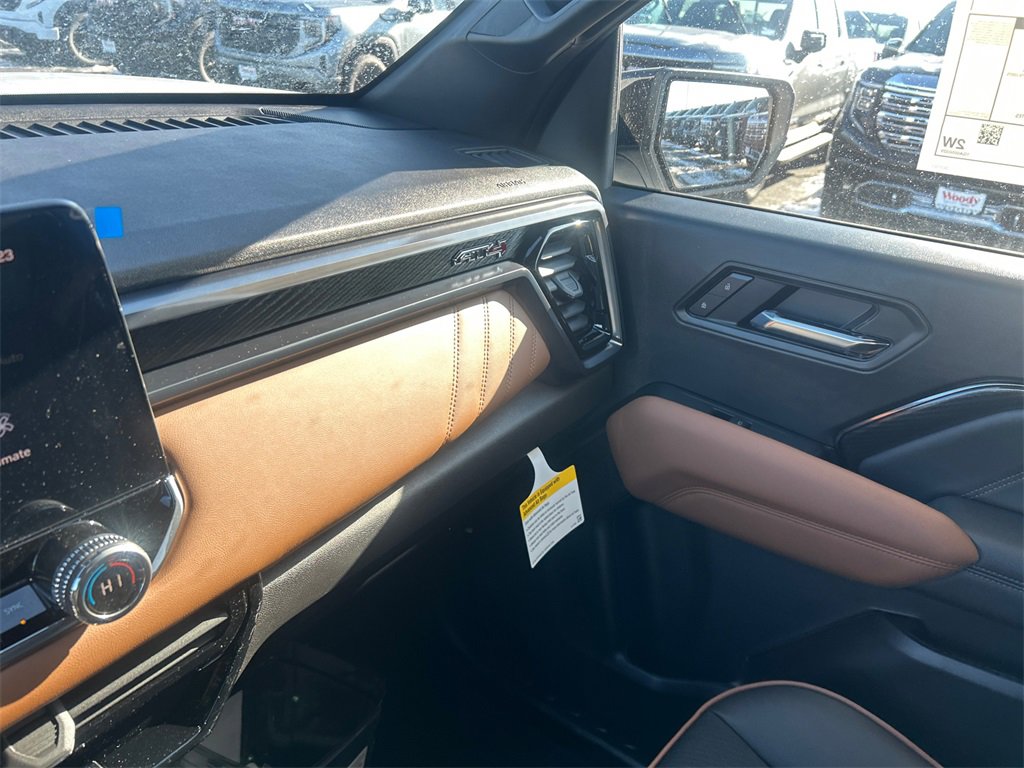 2026 GMC CANYON - Image 25