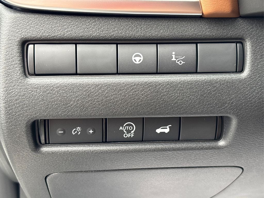 2026 Nissan Rogue Platinum photo 23