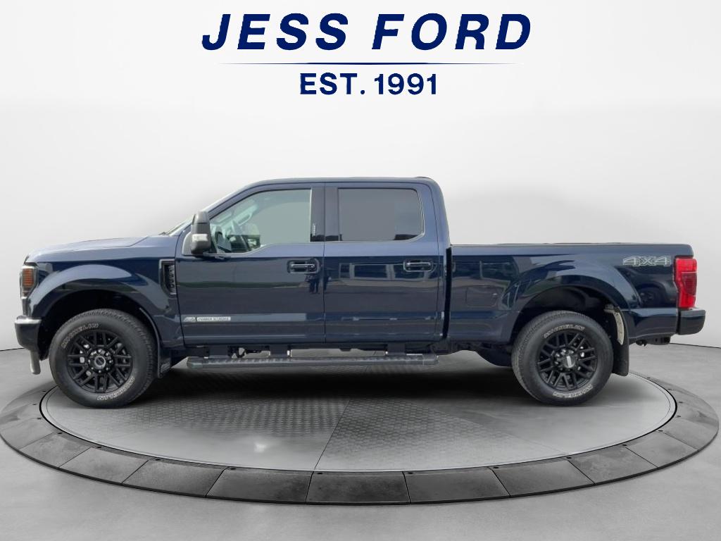 2022 Ford F-350 Lariat photo 2
