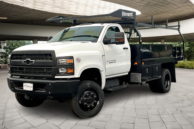 2024 Chevrolet Silverado 4500 Medium Duty Chassis Cab Work Truck's photo