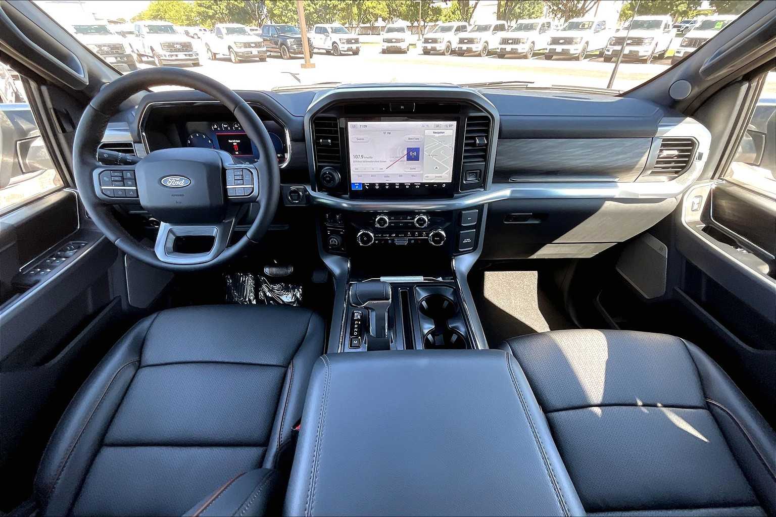 2025 Ford F-150 Lariat photo 5