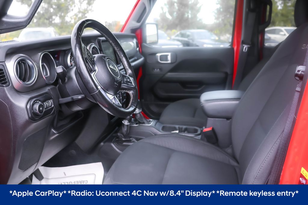 2020 Jeep Wrangler Unlimited Sahara photo 4