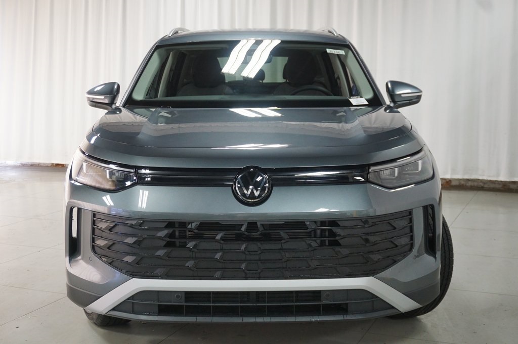 2025 Volkswagen Tiguan S photo 3