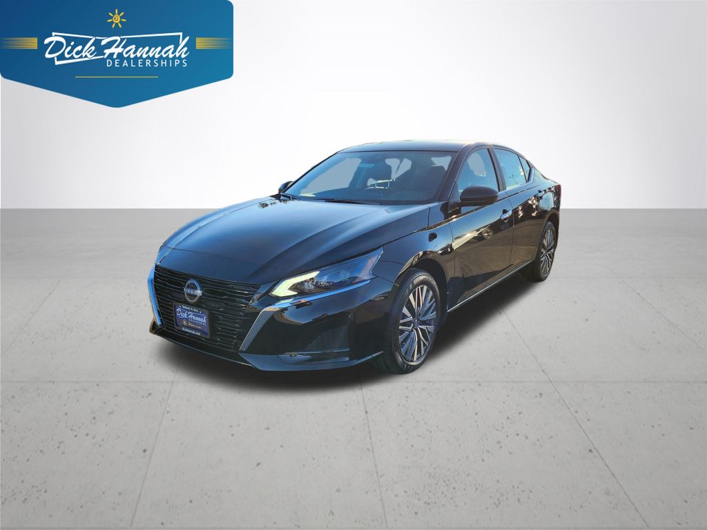 2025 Nissan Altima SV's photo