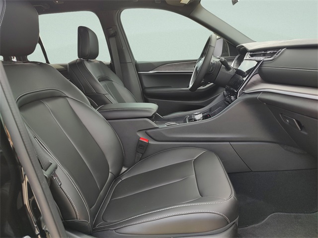 2025 Jeep Grand Cherokee Limited photo 27