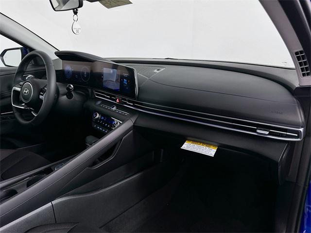 2025 Hyundai Elantra SEL Convenience photo 36