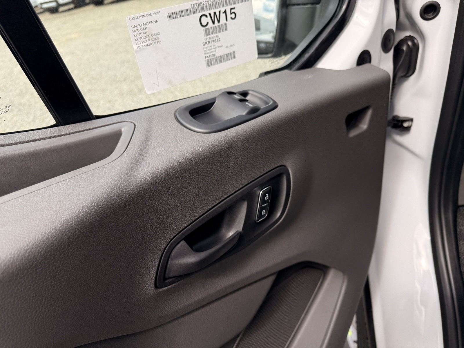 2025 Ford Transit Cargo Van photo 10