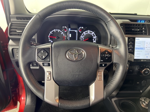 2022 Toyota 4Runner SR5 Premium photo 16
