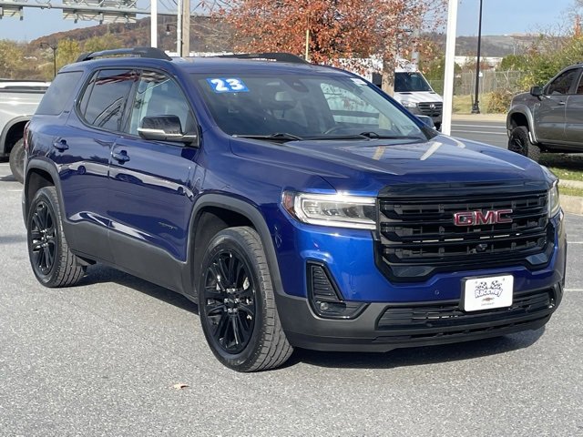 2023 GMC Acadia SLT's photo