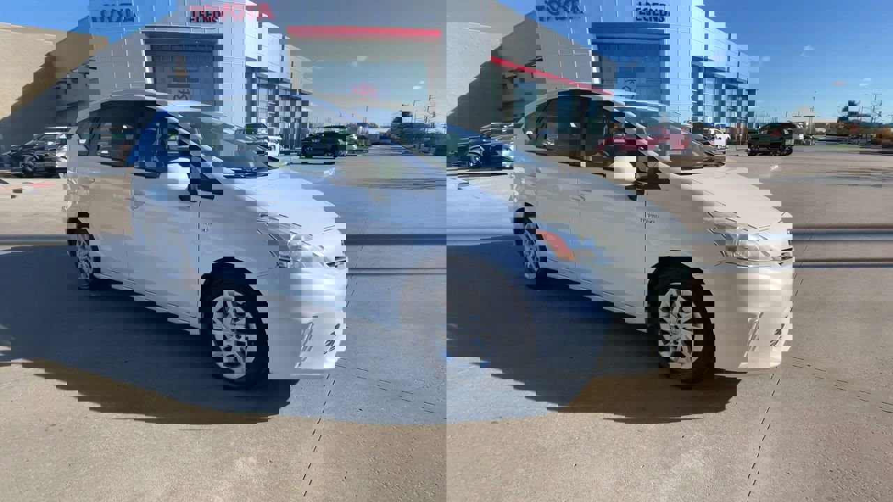 Used 2013 Toyota Prius v Five with VIN JTDZN3EU5D3209678 for sale in Kansas City