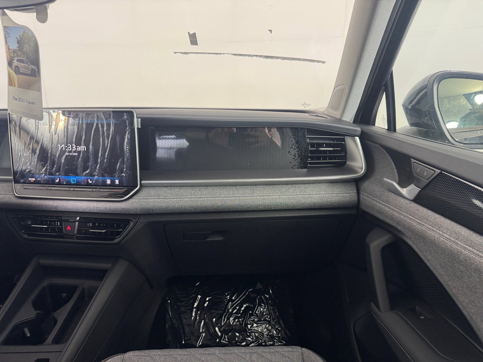 2025 Volkswagen Tiguan S photo 16