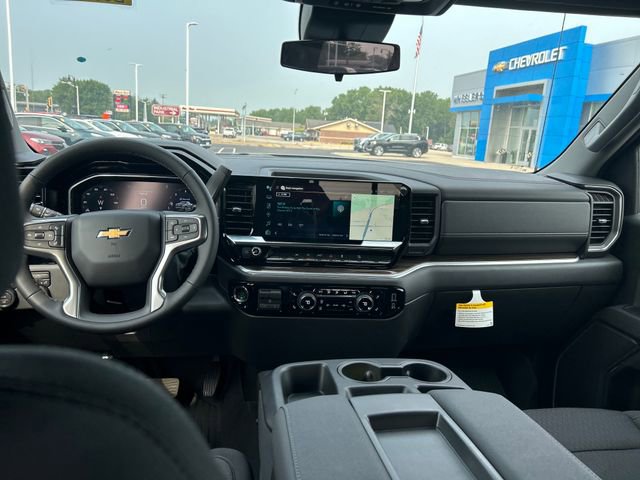 2025 Chevrolet Silverado 1500 LT photo 11