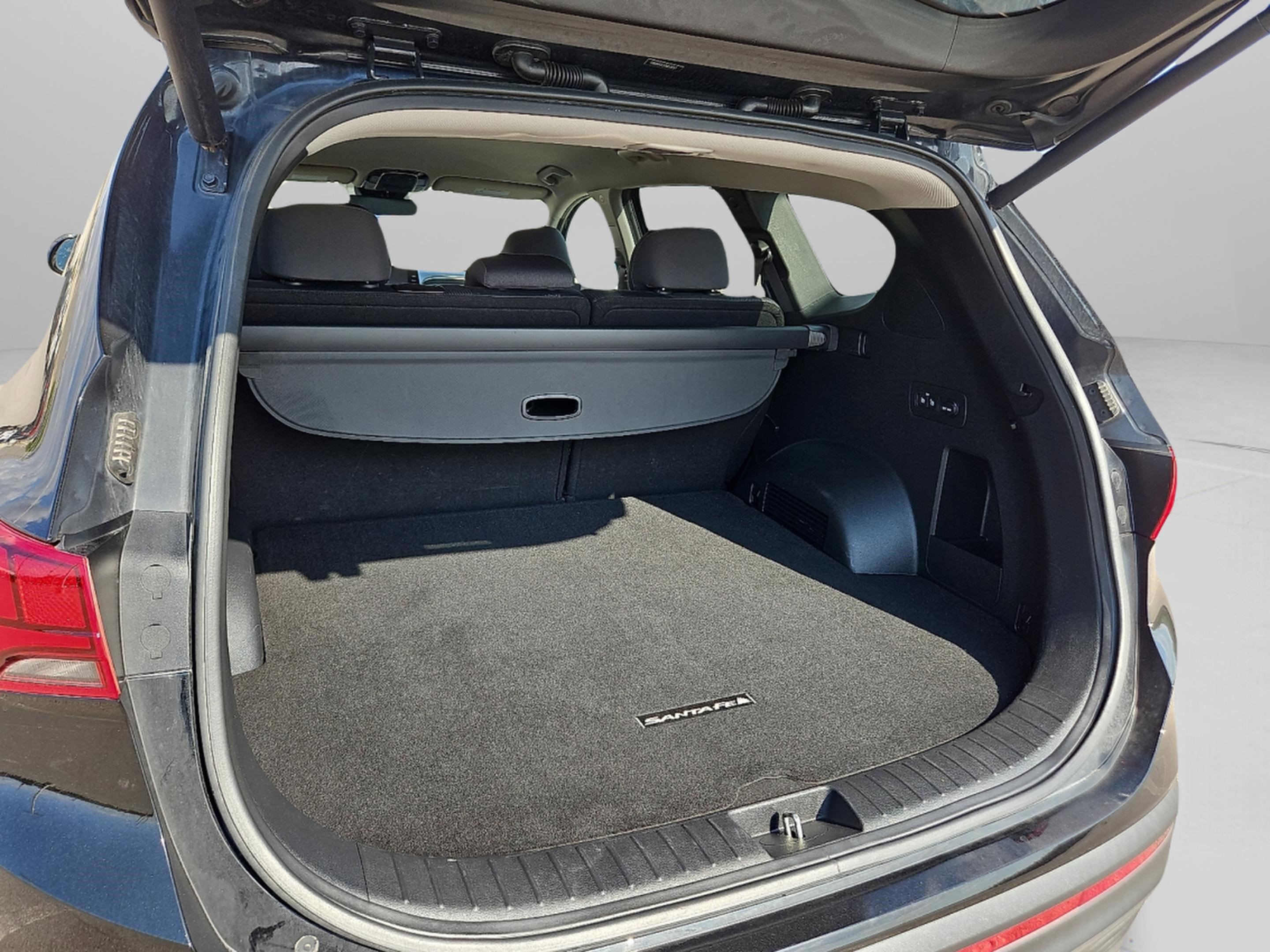 2021 Hyundai Santa Fe SEL Convenience photo 15