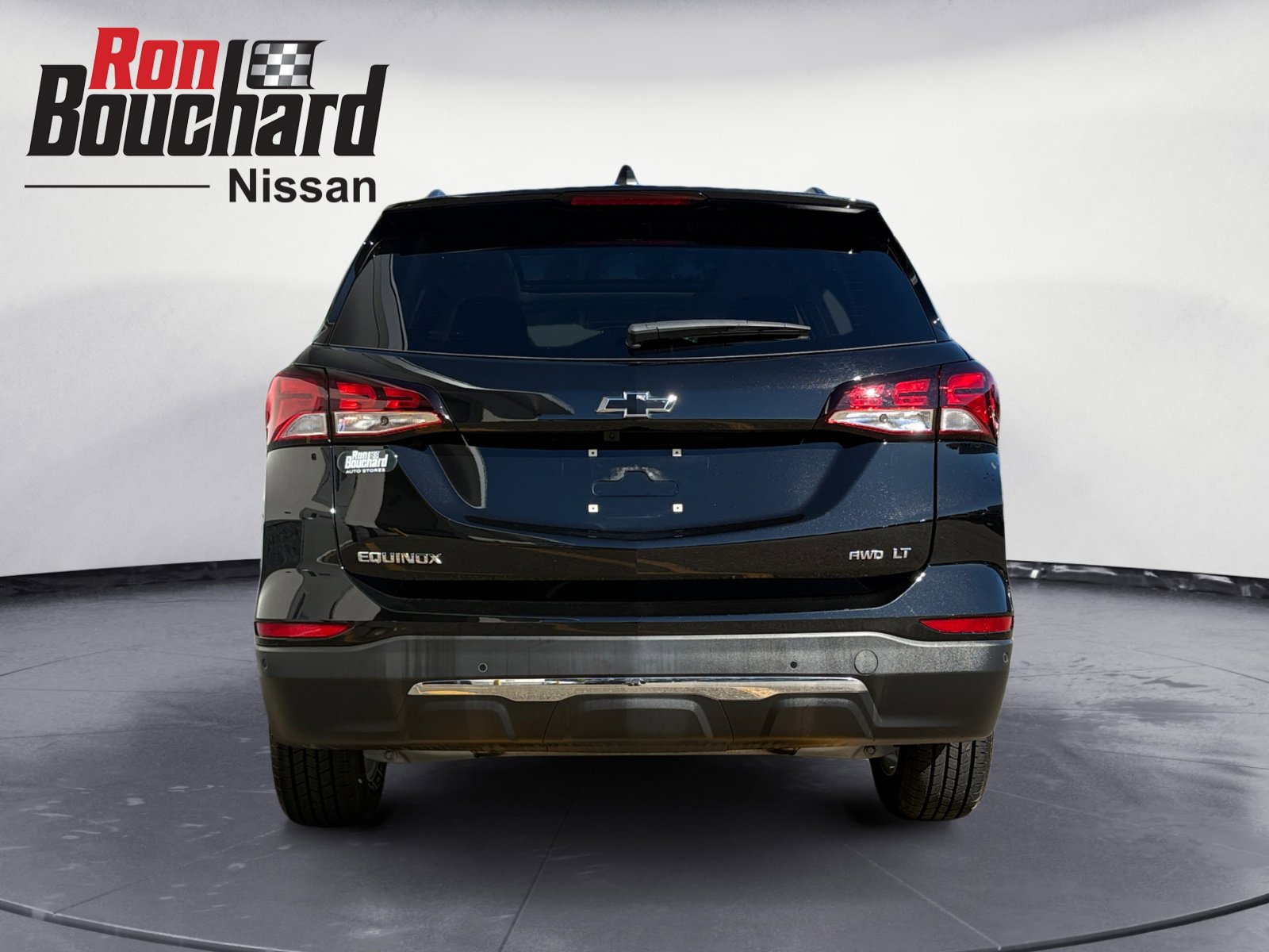 2022 Chevrolet Equinox LT photo 3