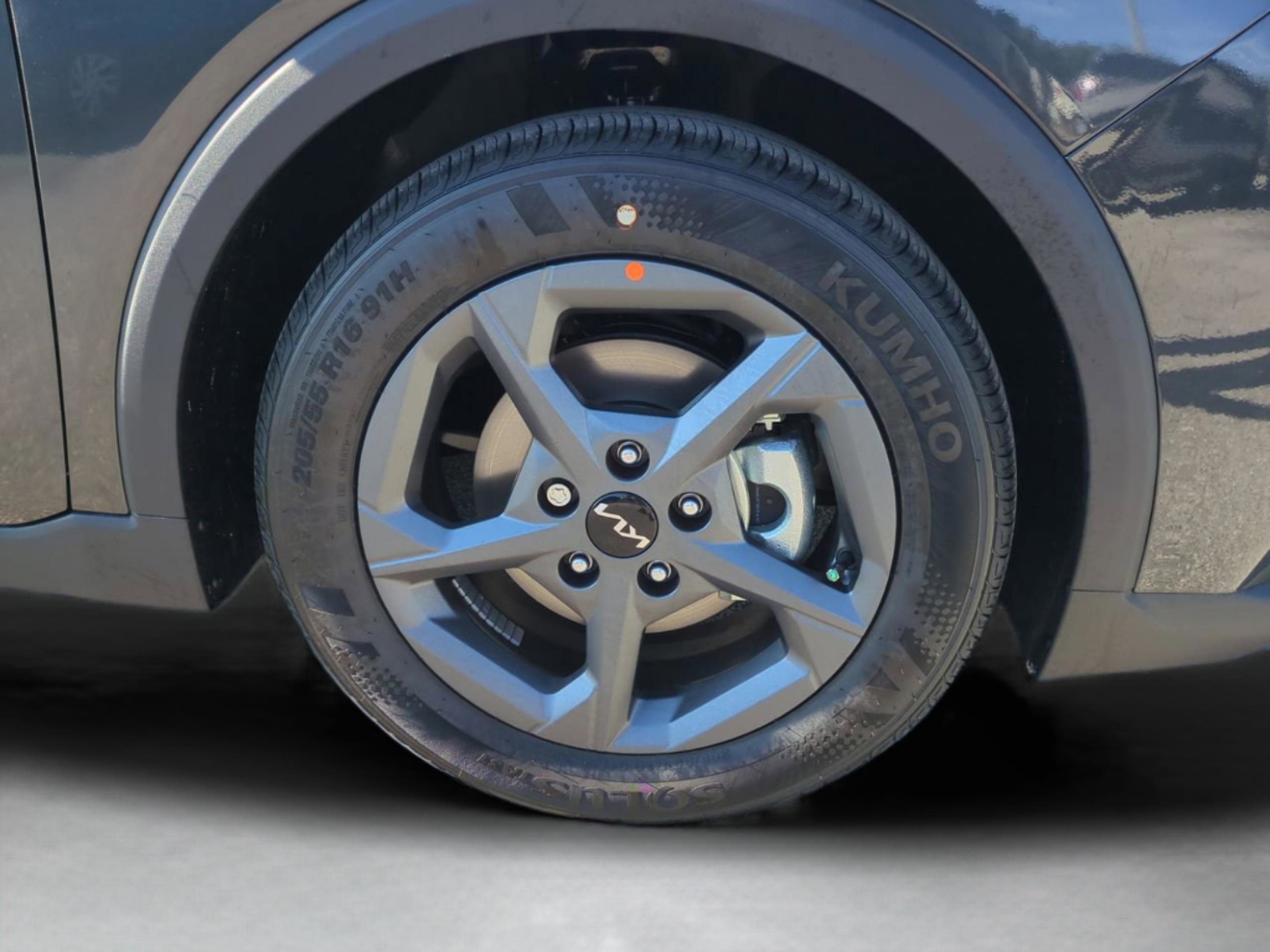 2025 Kia K4 LXS photo 10
