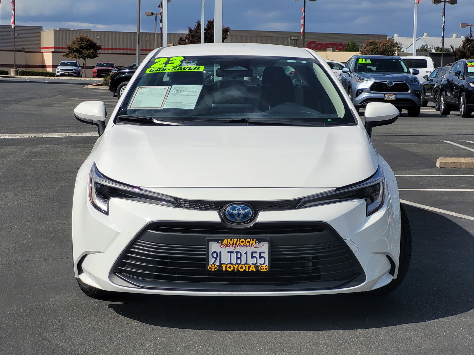 2023 Toyota Corolla SE XLE photo 2