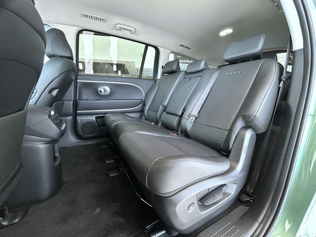 2026 Hyundai Ioniq SEL photo 8