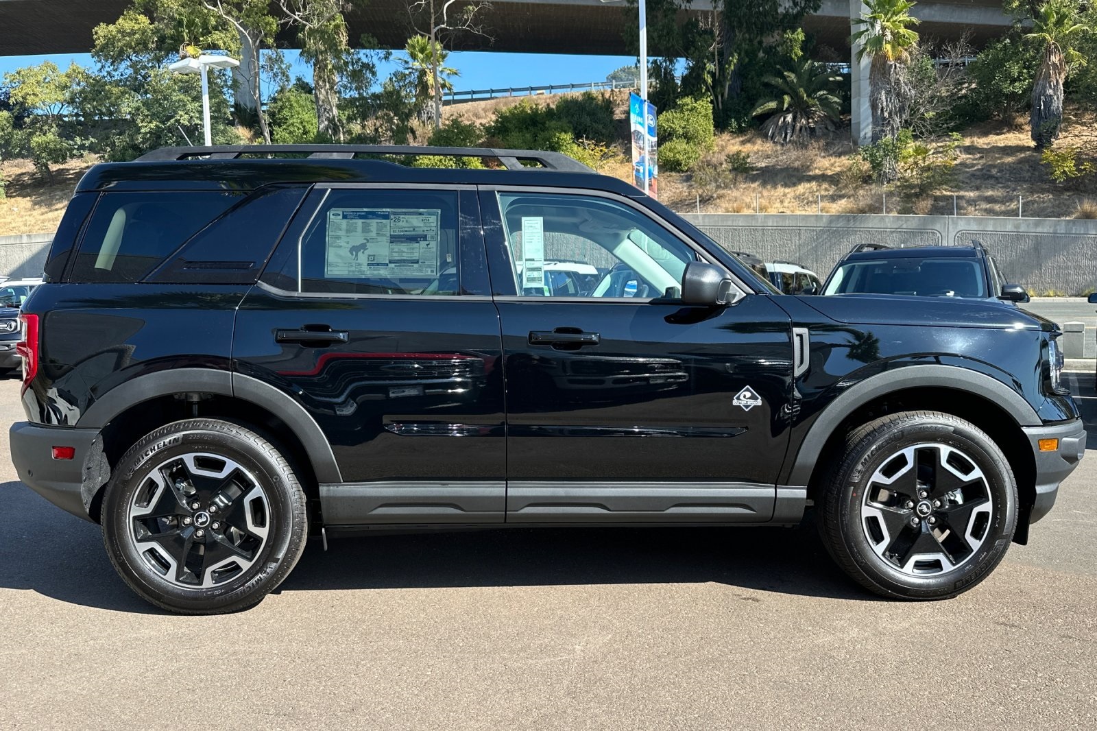 2024 Ford Bronco Sport Outer Banks photo 2