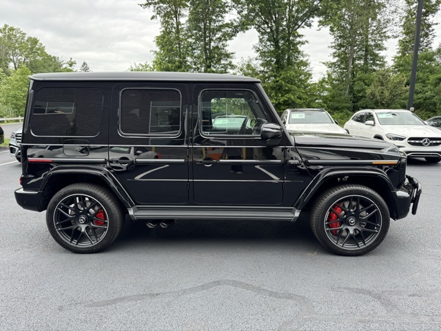 2025 Mercedes Benz G 63 AMG photo 2