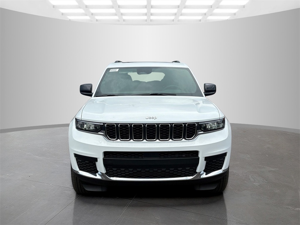 2025 Jeep Grand Cherokee Laredo X photo 8