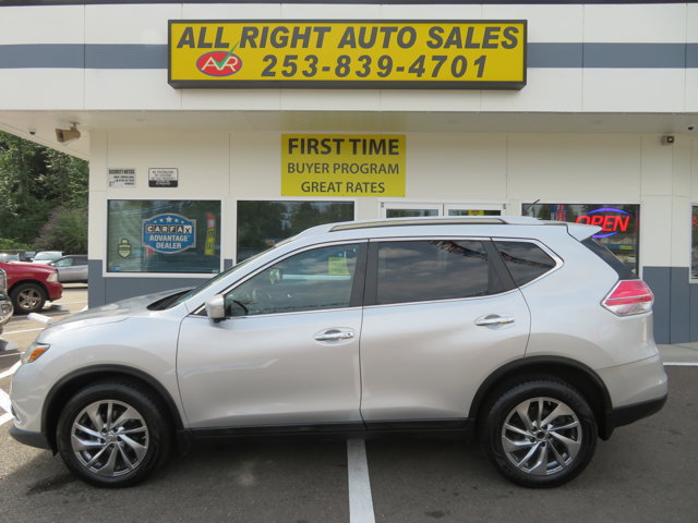 2015 Nissan Rogue SL photo 2