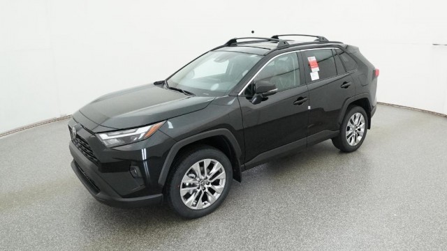 2025 Toyota RAV4 XLE Premium's photo