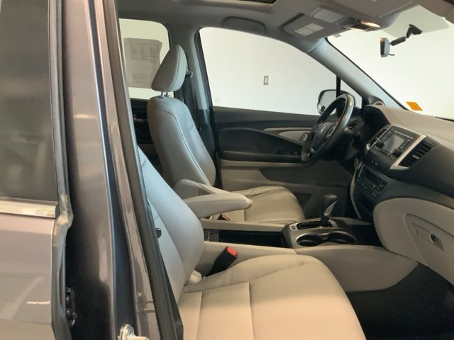 2019 Honda Ridgeline RTL photo 31