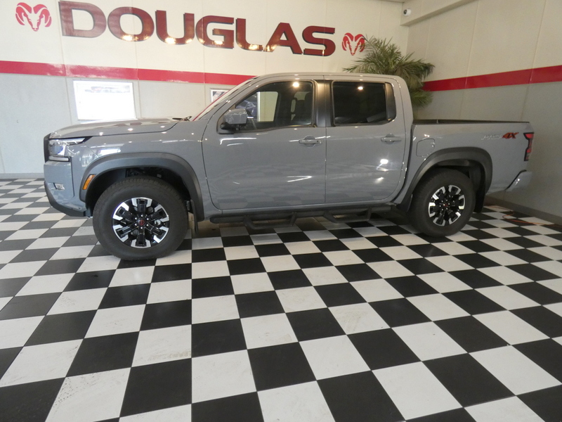 2023 Nissan Frontier PRO-4X's photo