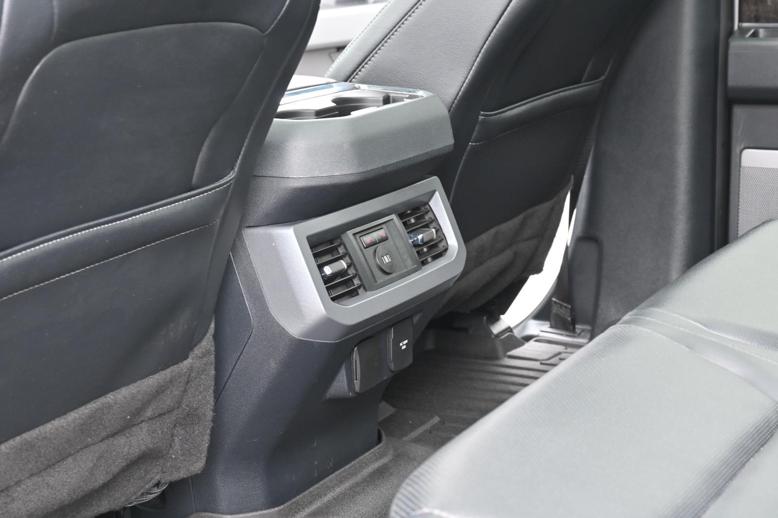 2023 Ford F-350 Lariat photo 35