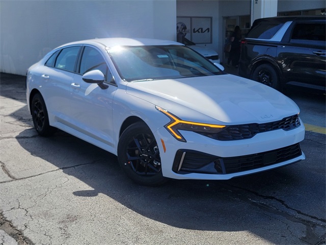 2026 Kia K5 LXS photo 2