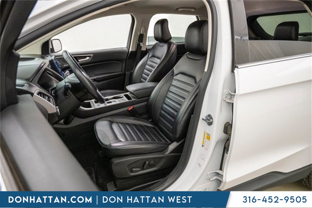 2023 Ford Edge SEL photo 4