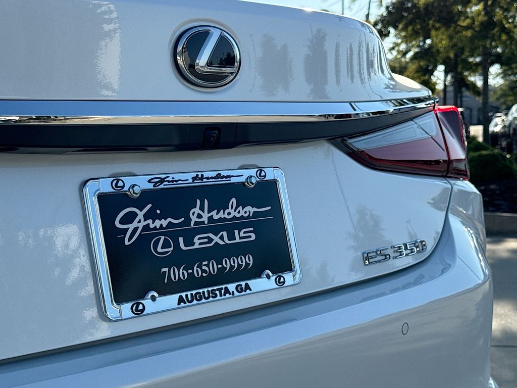 2025 Lexus ES 350 photo 6