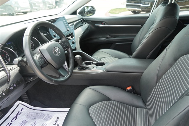 2024 Toyota Camry SE photo 16