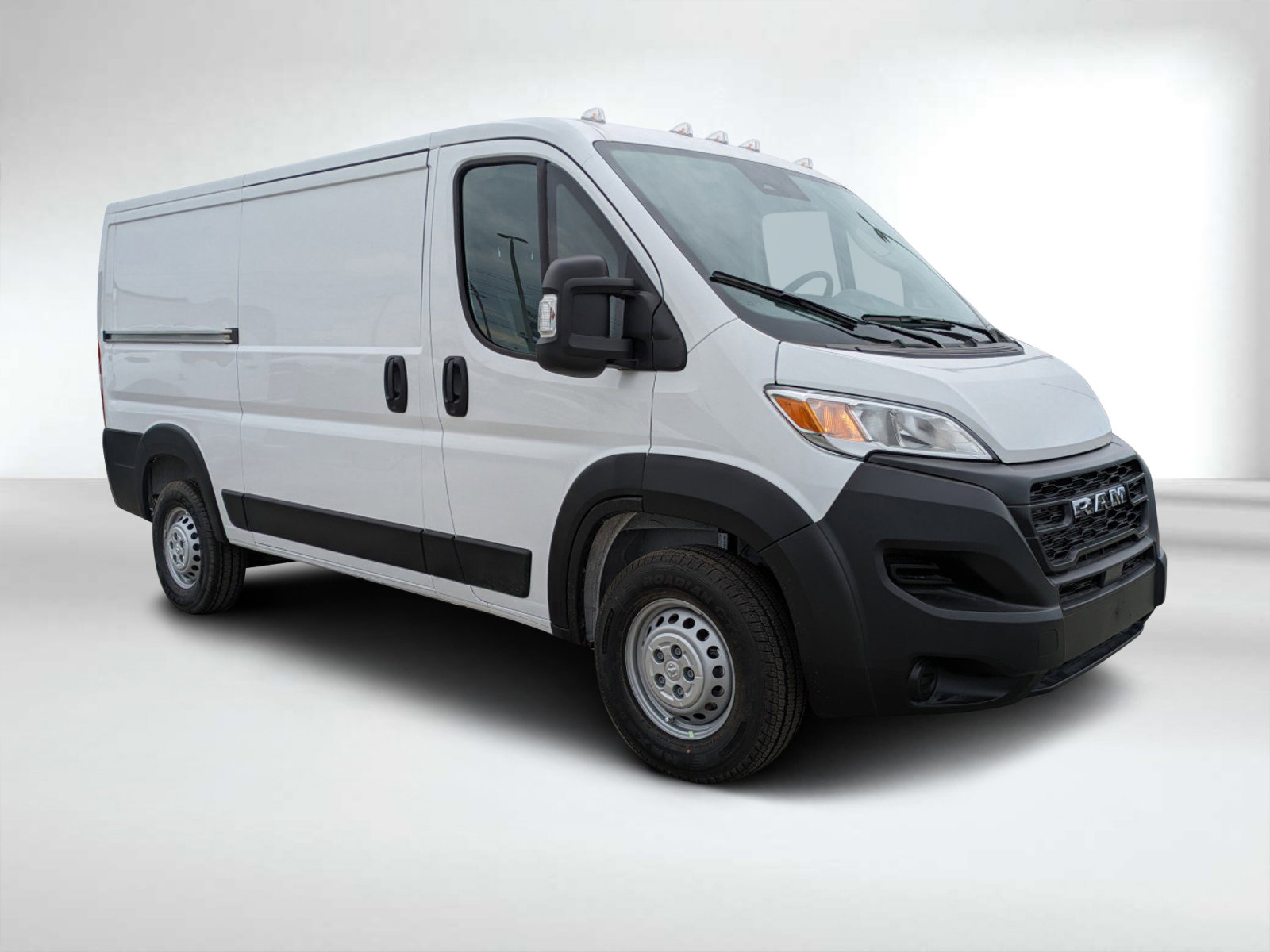 2025 Ram ProMaster 2500 Base photo 3