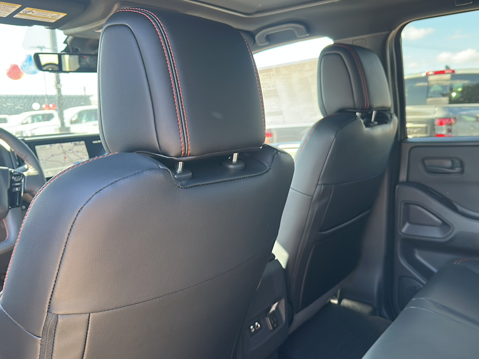 2026 Nissan Frontier Crew Cab PRO-X photo 2