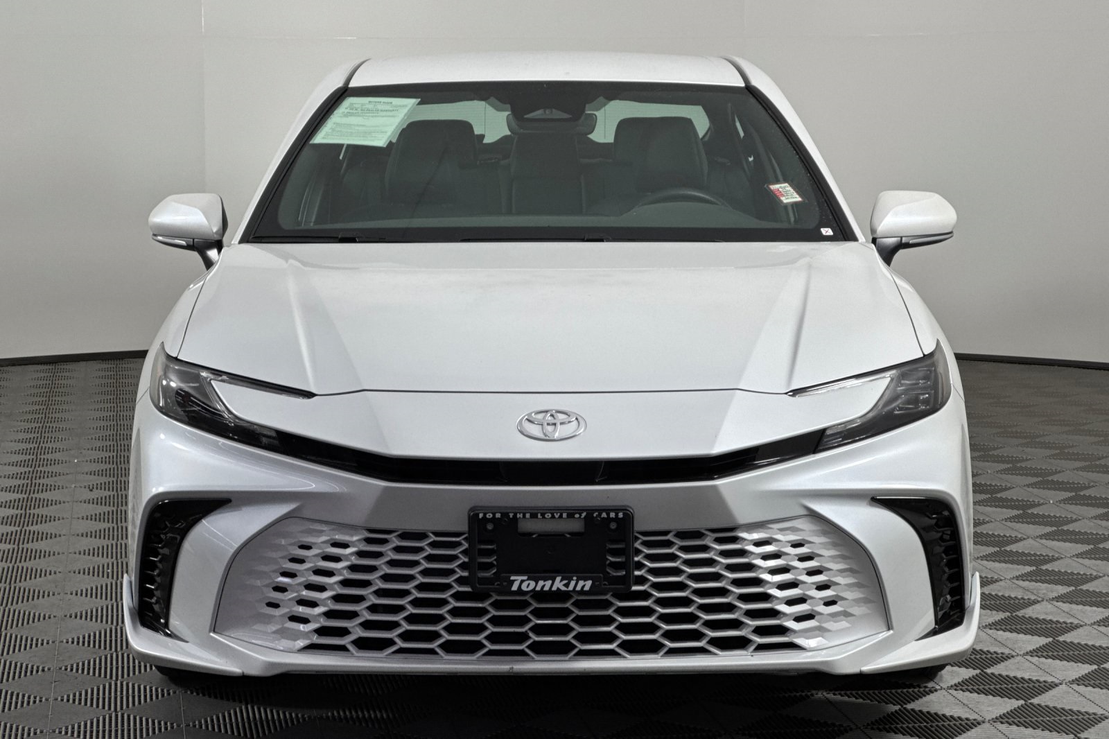 2025 Toyota Camry XSE photo 8