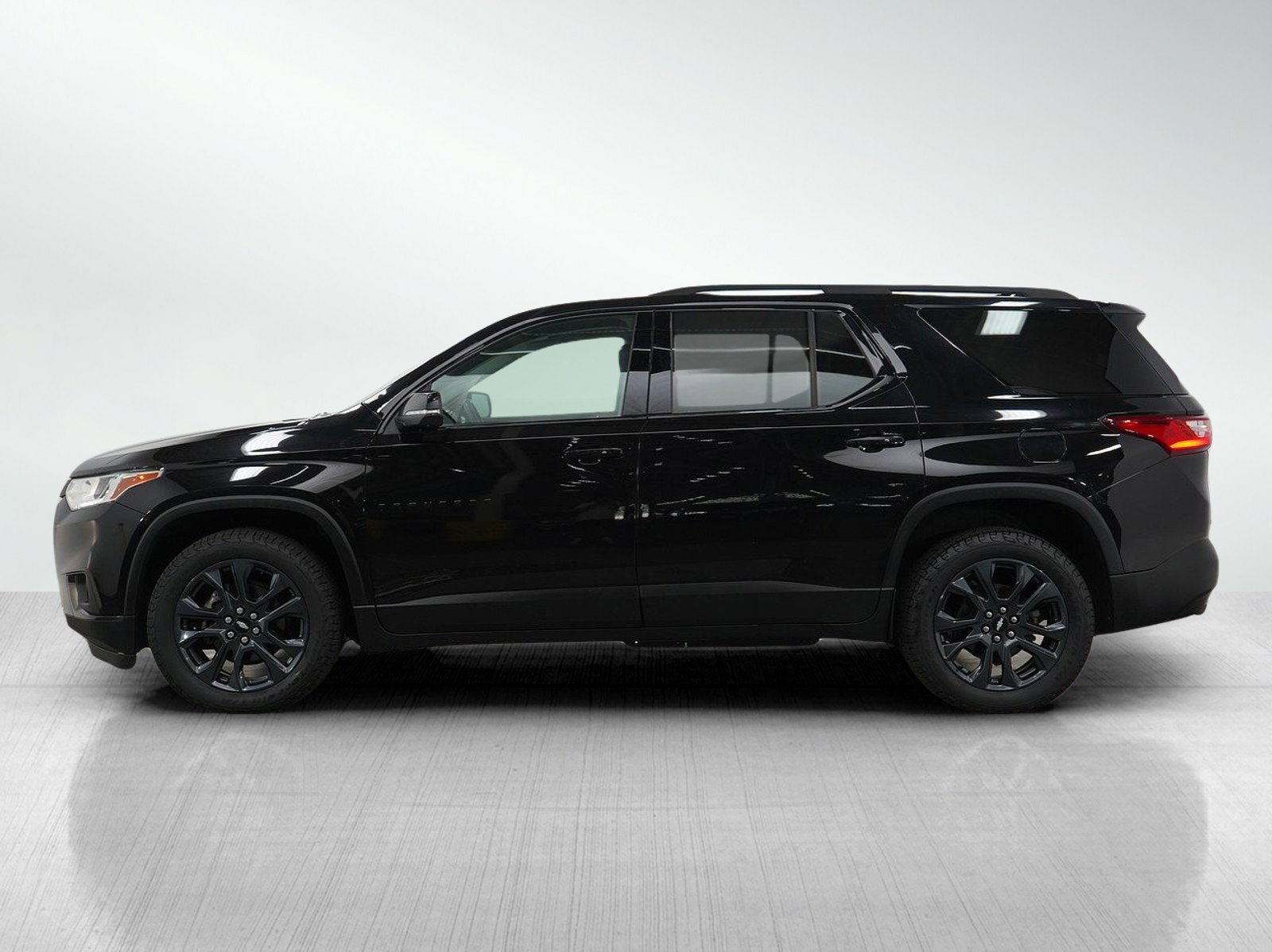 Used 2021 Chevrolet Traverse RS with VIN 1GNEVJKWXMJ241750 for sale in White Bear Lake, Minnesota