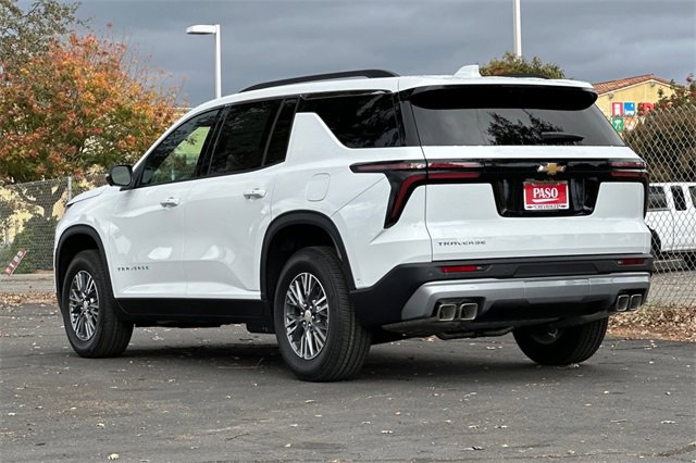 2026 Chevrolet Traverse photo 4