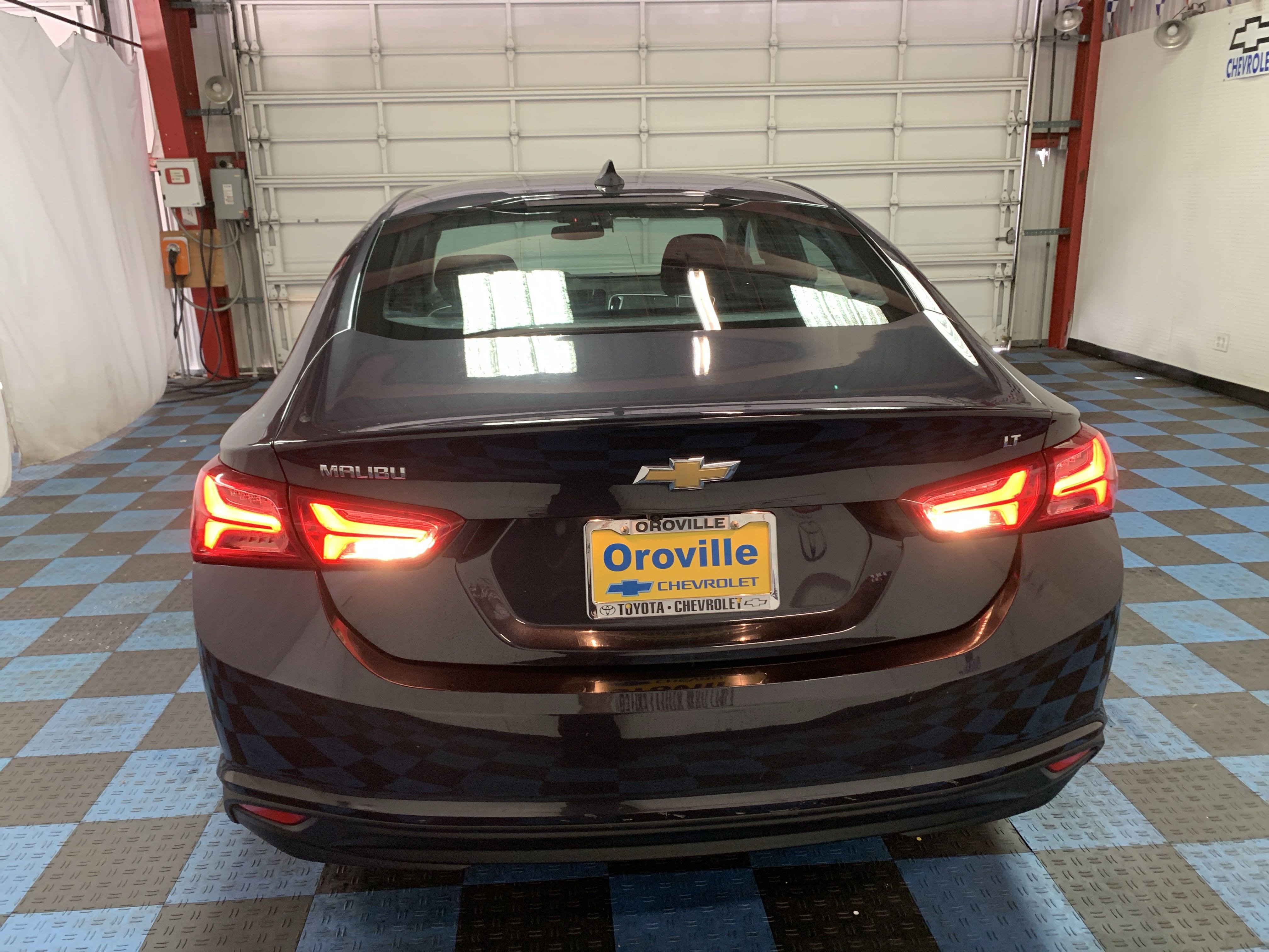 2022 Chevrolet Malibu 1LT photo 3