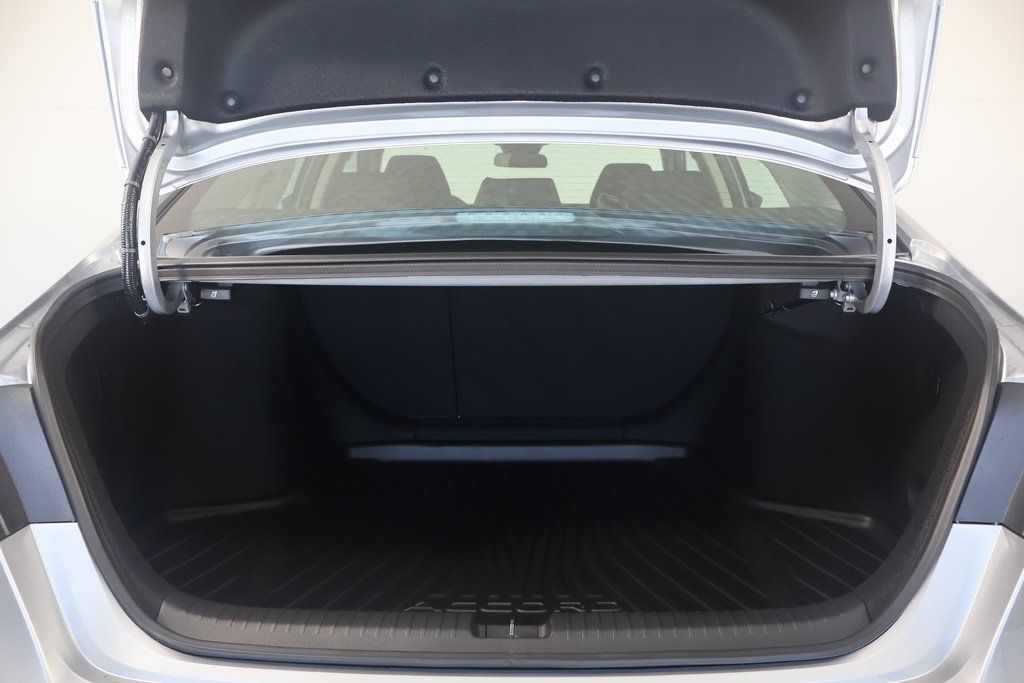 2025 Honda Accord SE photo 8