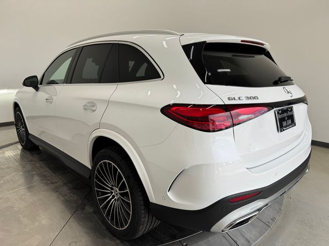 2026 Mercedes Benz GLC 300 photo 8