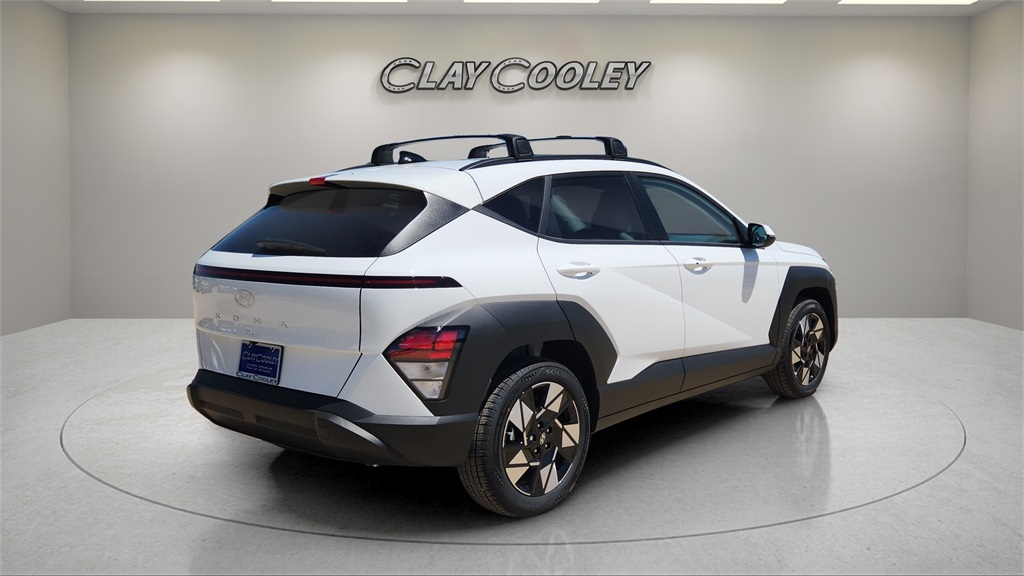 2025 Hyundai Kona SEL photo 3