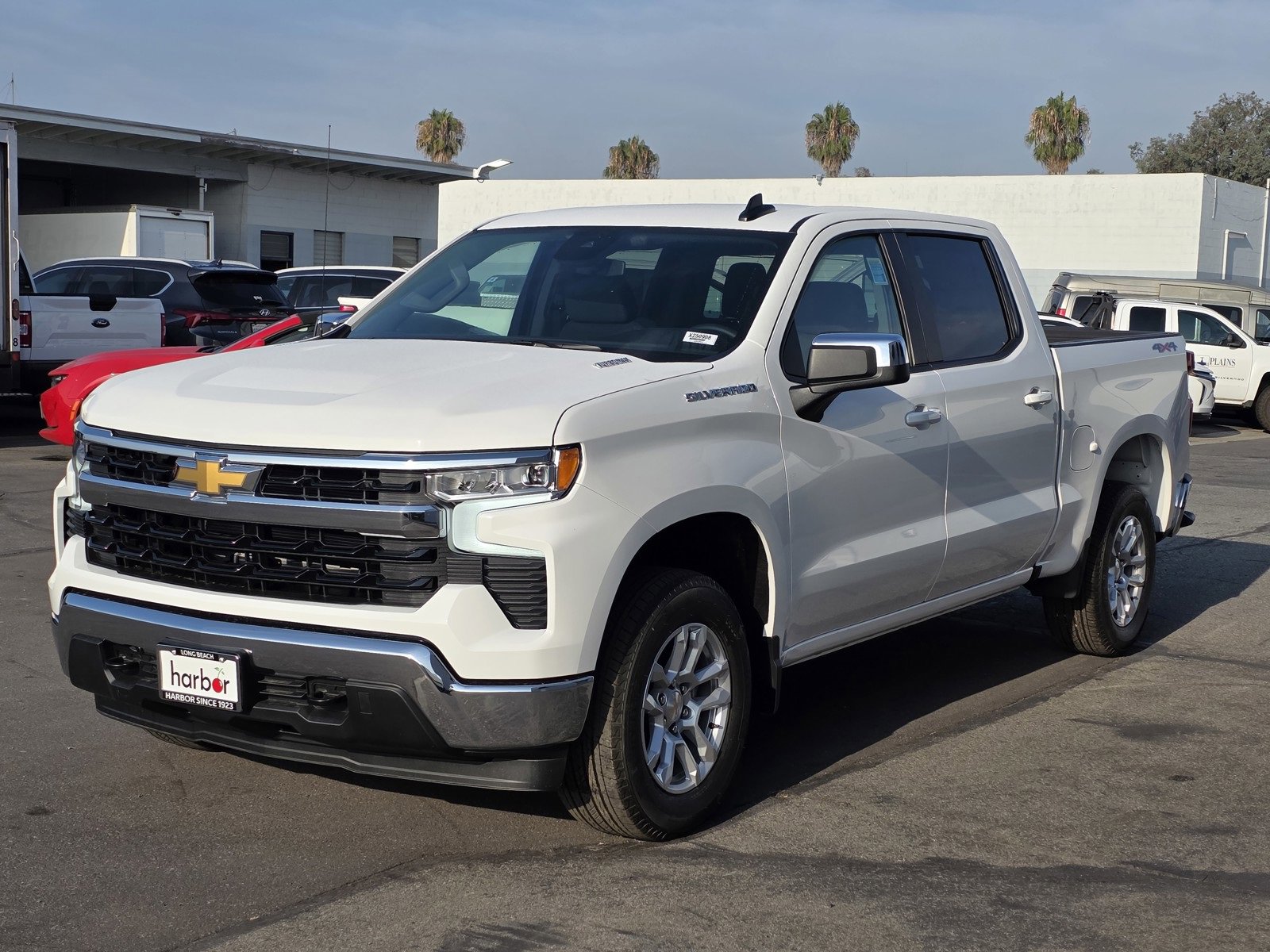 2025 Chevrolet Silverado 1500 LT photo 12