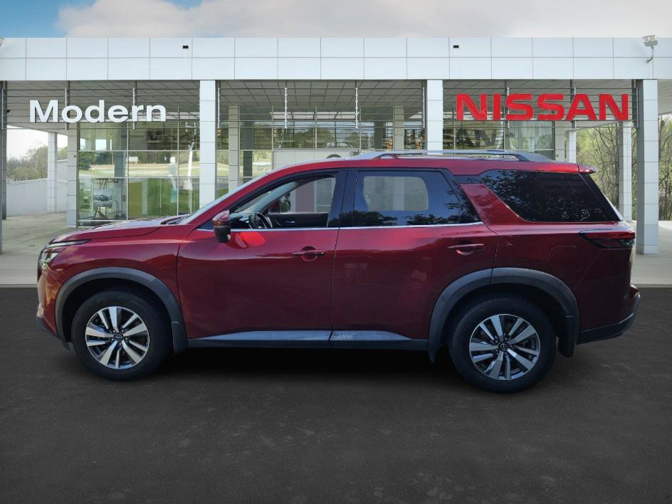 2023 Nissan Pathfinder SL photo 6