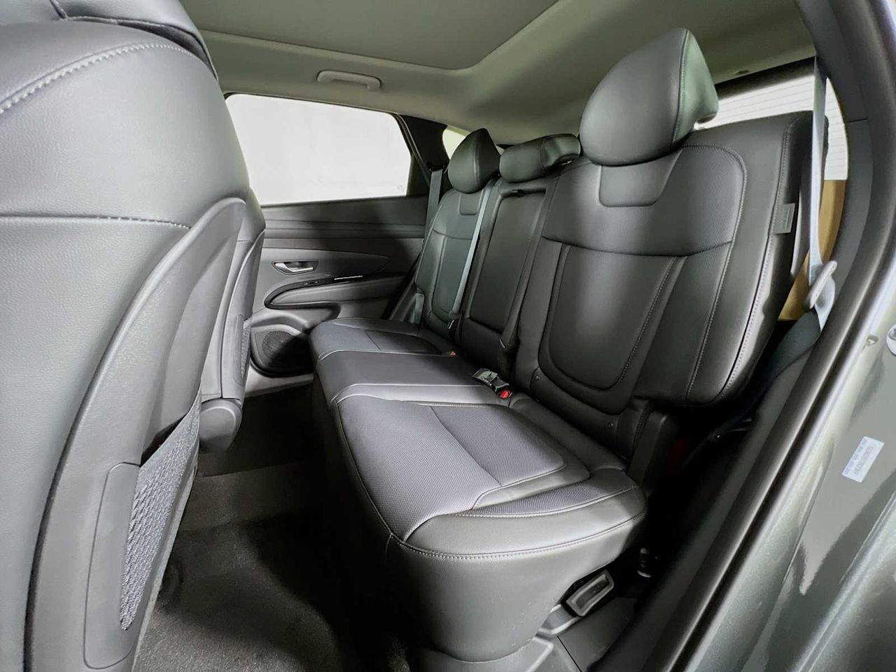 2025 Hyundai Tucson Hybrid Limited photo 10
