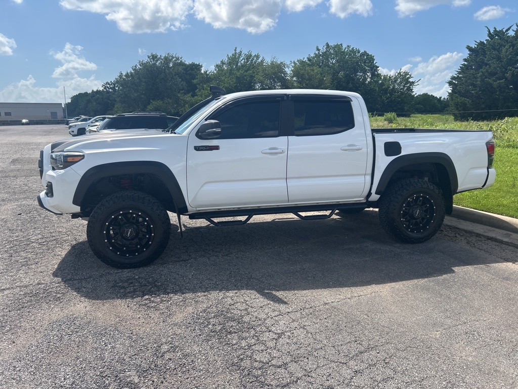 2019 Toyota Tacoma TRD Pro photo 9