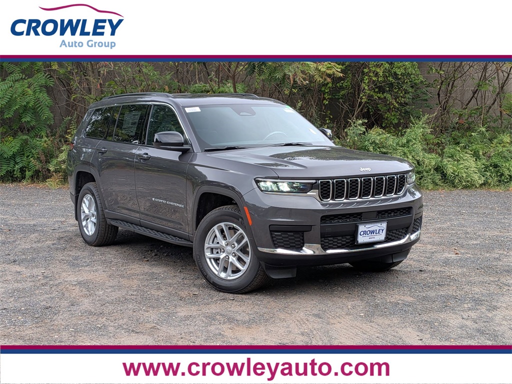 2025 Jeep Grand Cherokee L Laredo's photo