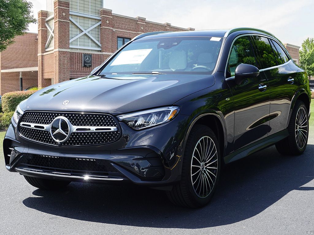 2025 Mercedes Benz GLC 350e 4MATIC photo 2