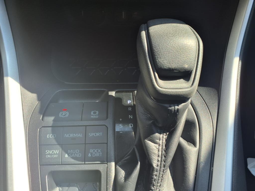 2022 Toyota RAV4 XLE photo 20